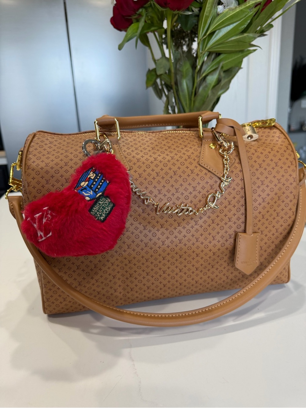 LV Lucky Heart Bag Charm - Picture 7 of 7